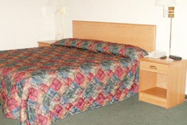 PULLR INN MOTEL KALONA (Kalona)